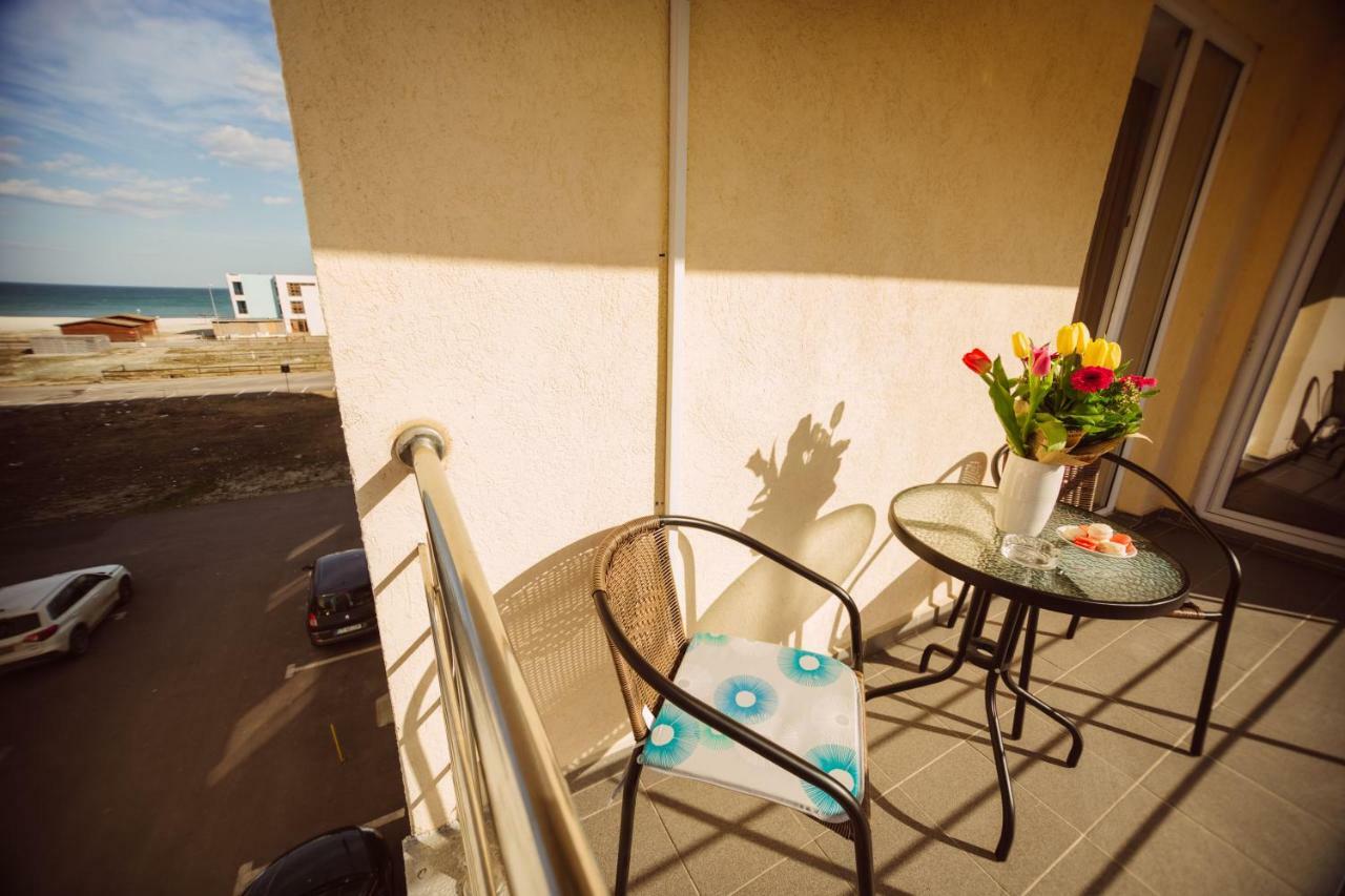Seascape - Summerland Apartment Mamaia Dış mekan fotoğraf