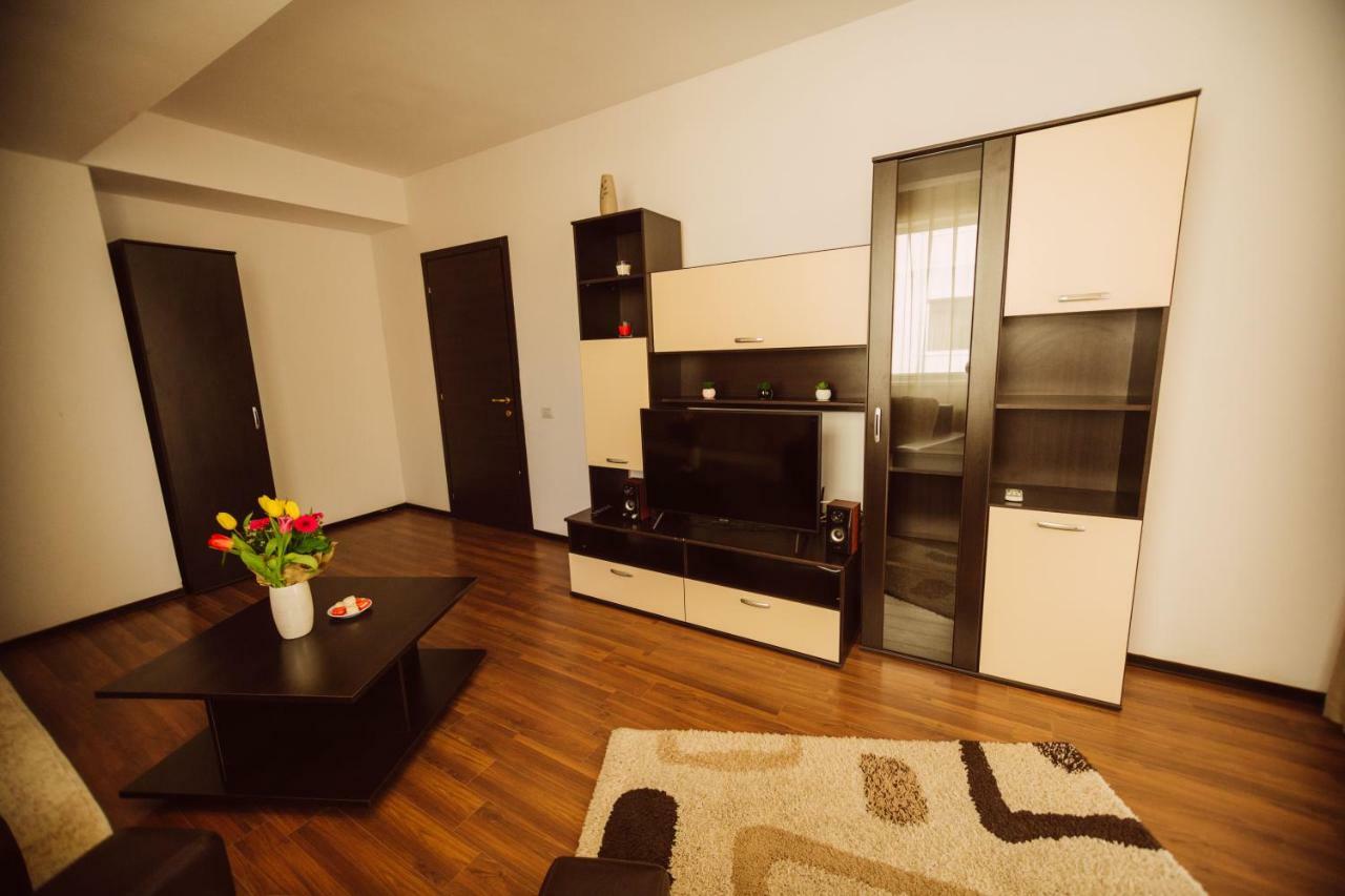 Seascape - Summerland Apartment Mamaia Dış mekan fotoğraf